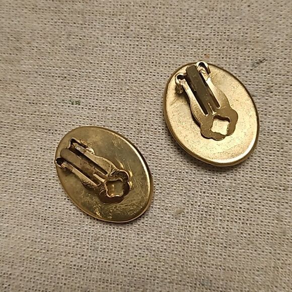 Antique Eduardian Austro-Hungarian OM Purple Clip-on Earrings - Picture 4 of 9